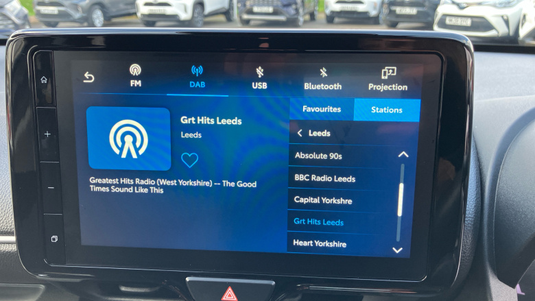 Toyota Yaris 1.5 Hybrid Design 5dr CVT Hybrid Hatchback